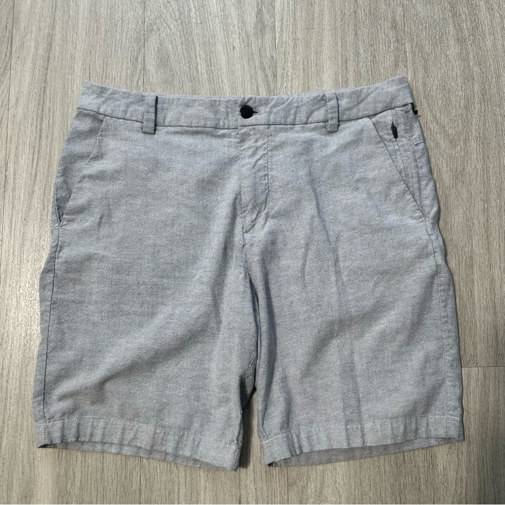 Lululemon Commision Short Slim 8" Oxford Size 32 Mens Chno Zip Pockets